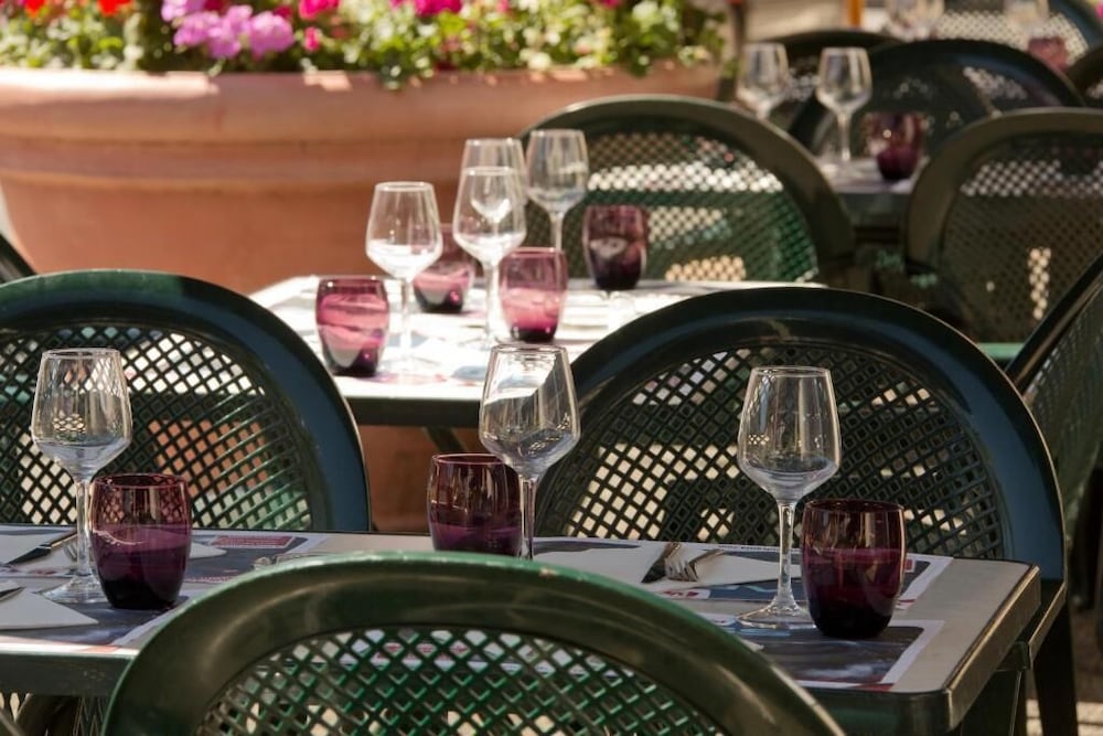 Foto - Logis Hôtel Le Bocage