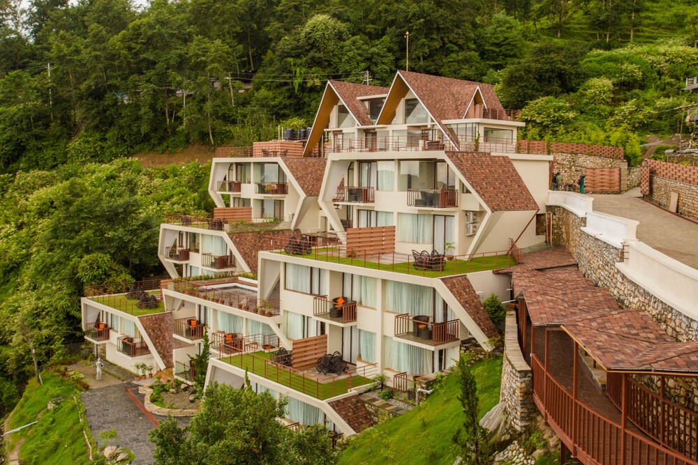 4 Star Hotels
