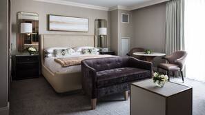 Premium bedding, down comforters, in-room safe, blackout drapes