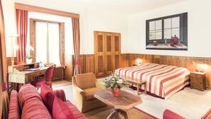 Biancheria da letto di alta qualità, copriletto in piuma, minibar