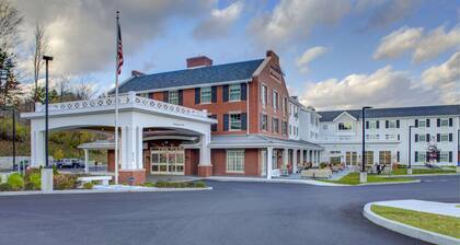 Hampton Inn and Suites Manchester