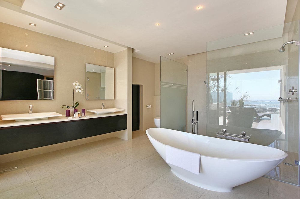 Photo - Azamare Guest House