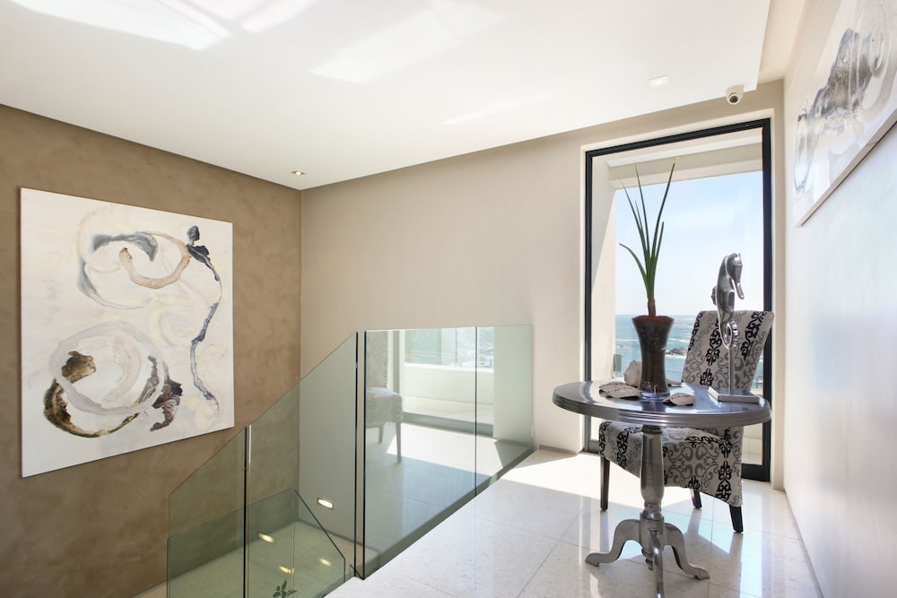 Photo - Azamare Guest House