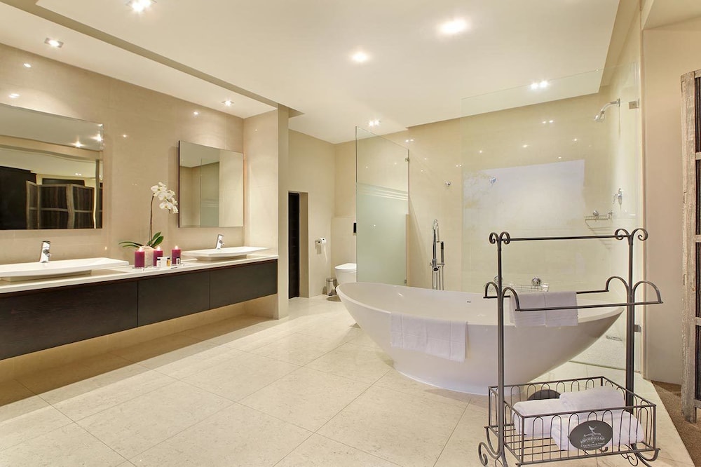 Photo - Azamare Guest House