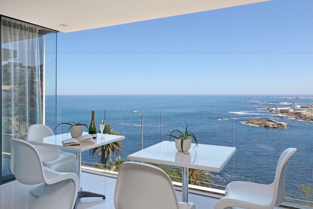 Photo - Azamare Guest House