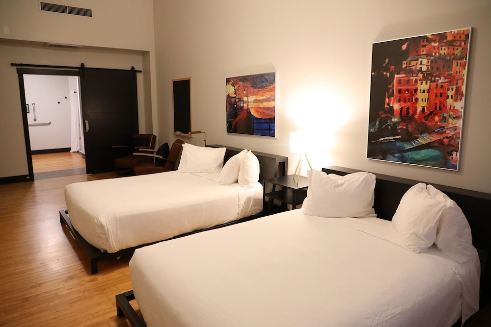 Hotel Grinnell in Grinnell Best Rates & Deals on Orbitz