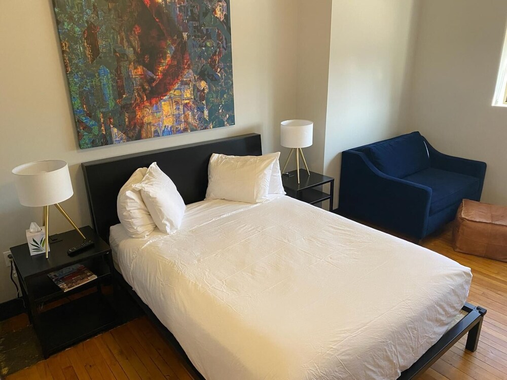 Hotel Grinnell in Grinnell Best Rates & Deals on Orbitz