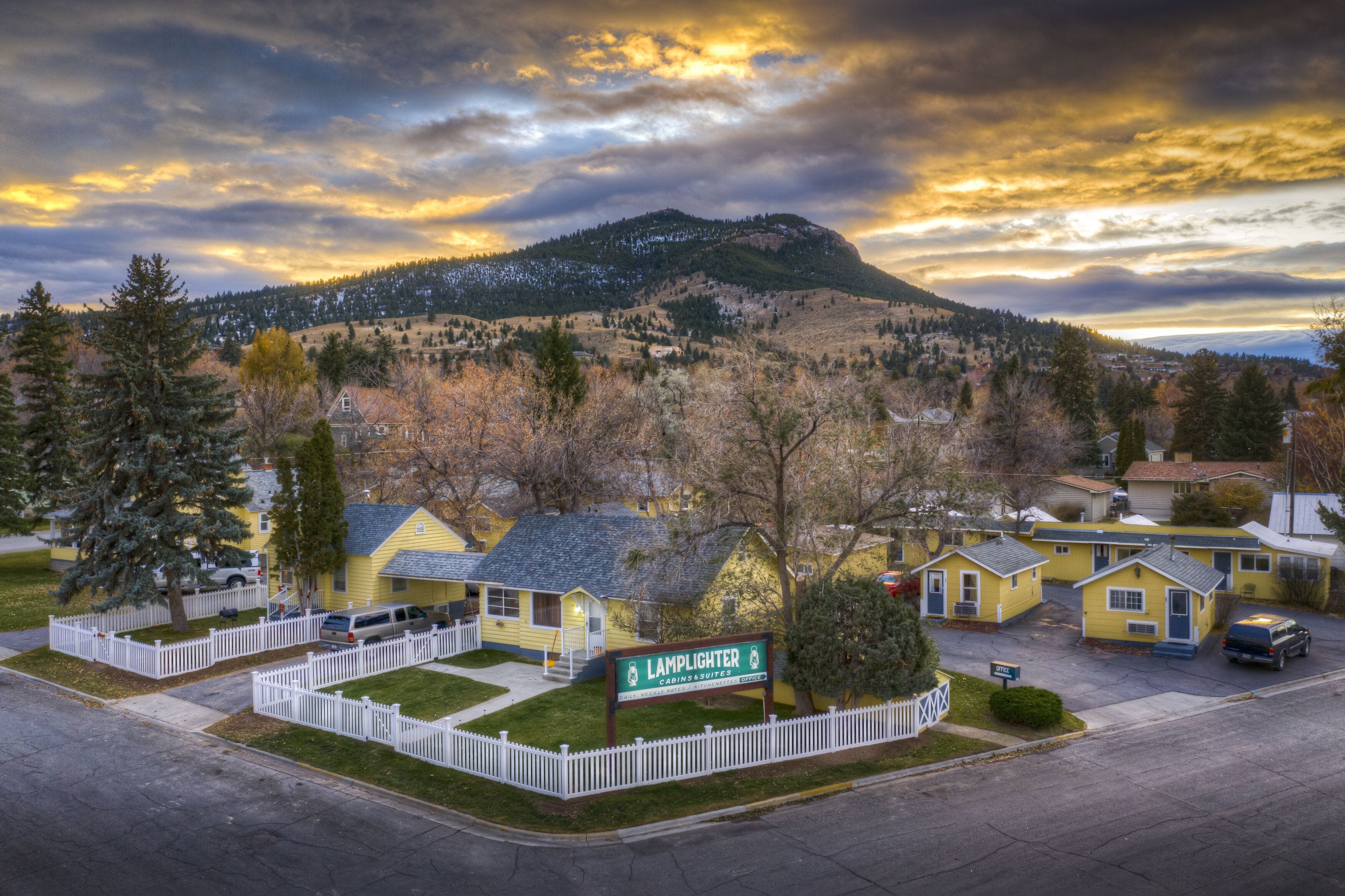 Lamplighter Cabins & Suites in Helena, United States