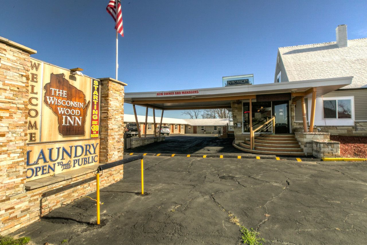 威斯康星伍德旅馆 (The Wisconsin Wood Inn) 道奇维尔 - USA - 优惠订房和住客点评 | 智游网 Expedia.com.uk in Dodgeville, United States