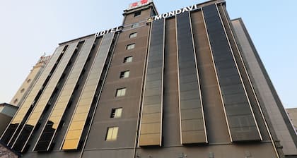 Hotel Mondavi