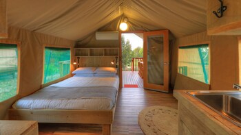 Scamander Sanctuary Holiday Park Scamander 2019 Room - 