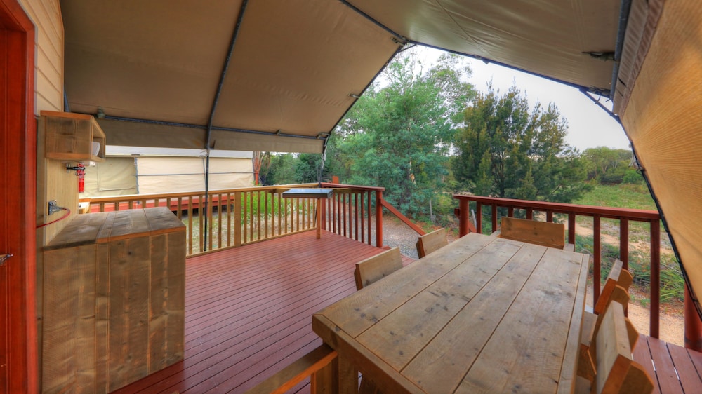 Terrace/patio, Scamander Sanctuary Holiday Park