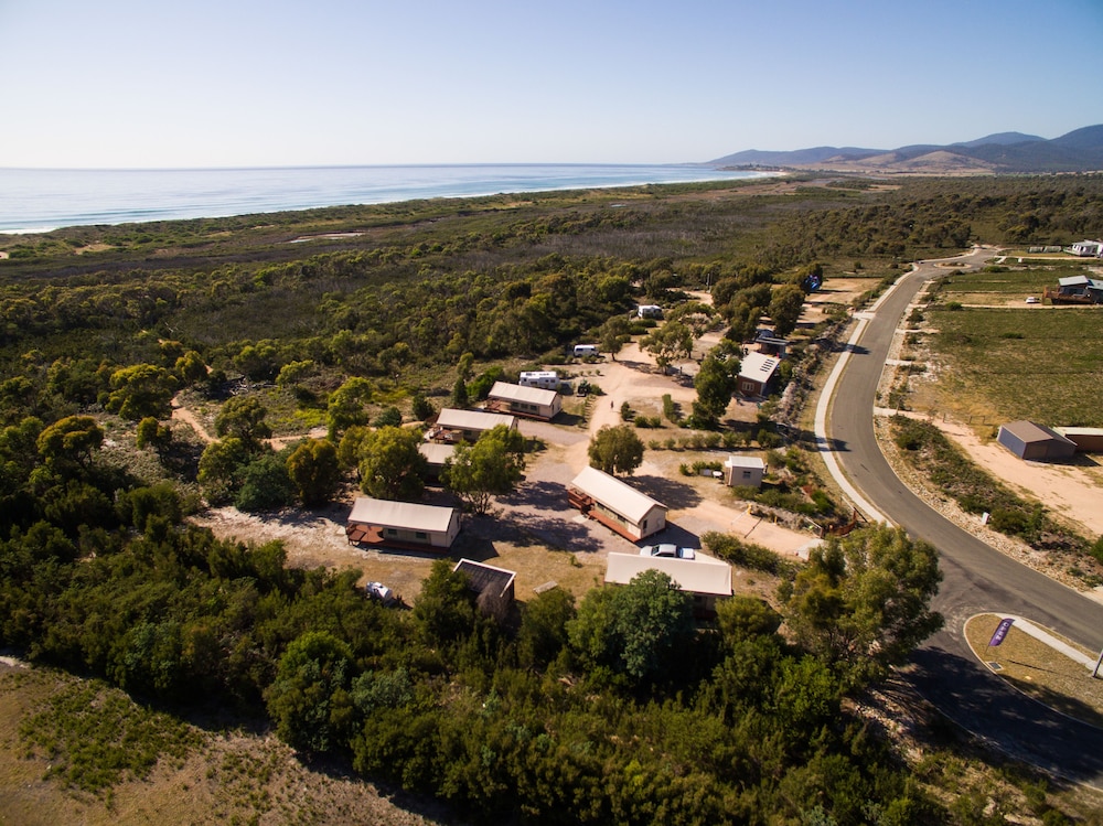 Aerial view, Scamander Sanctuary Holiday Park