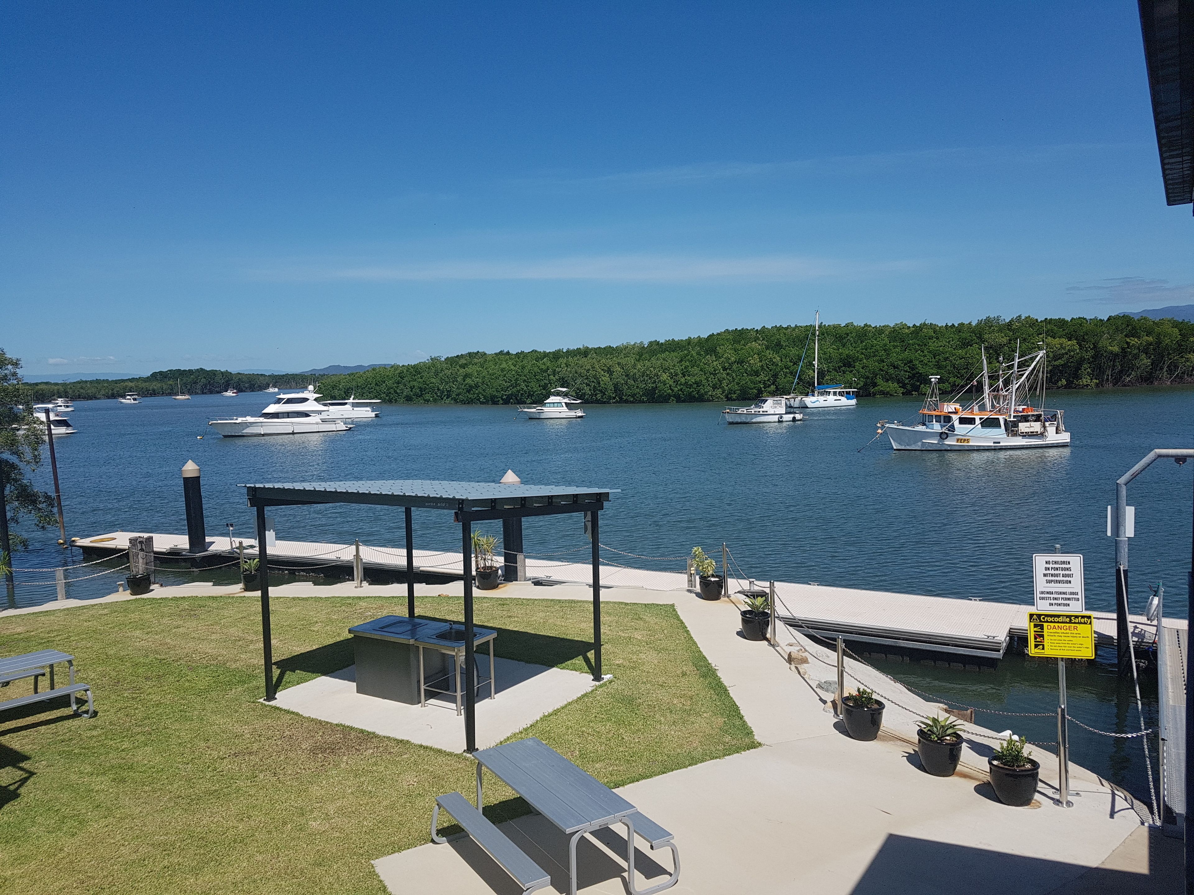 Lucinda Fishing Lodge