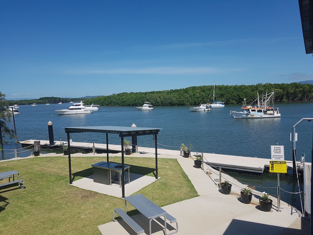 Lucinda Fishing Lodge Deals & Reviews (Lucinda, AUS) Wotif