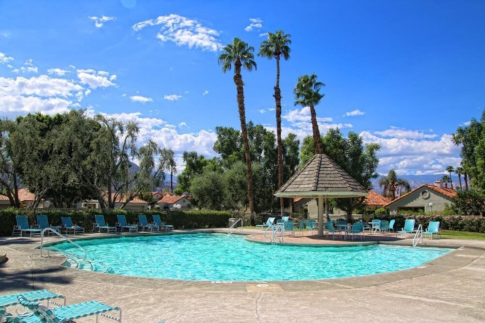 4 Seasons at Desert Breezes, Palm Desert: Room Prices & Reviews ...