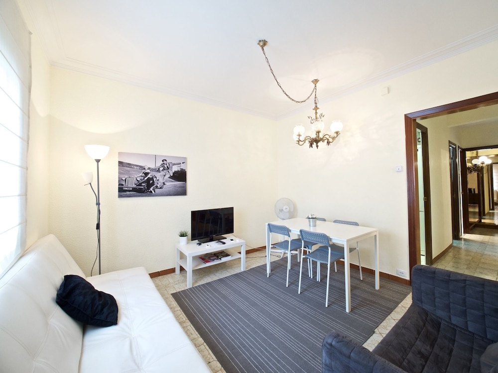 Parallel Apartment In Barcelona Hotel Rates Reviews On Orbitz