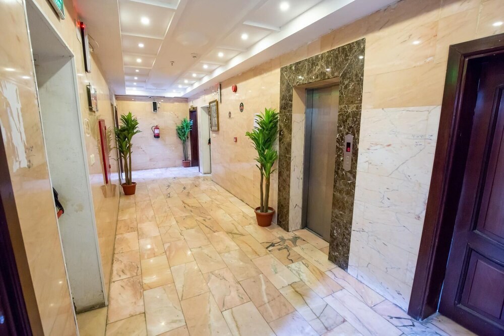 Foto - Al Eairy Apartments - Makkah 8