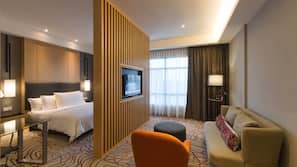 In-room safe, desk, iron/ironing board, free WiFi