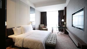 In-room safe, desk, iron/ironing board, free WiFi
