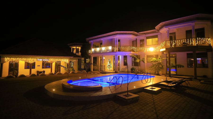 Mowicribs Hotel & Spa