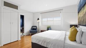 2 bedrooms, premium bedding, iron/ironing board, free WiFi