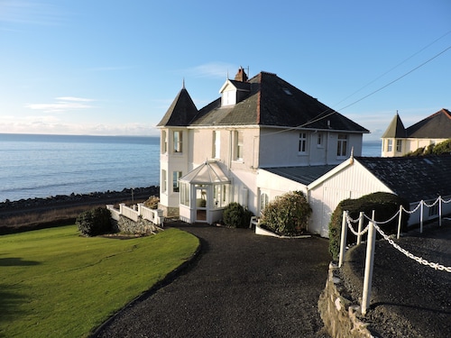 dog friendly hotels snowdonia