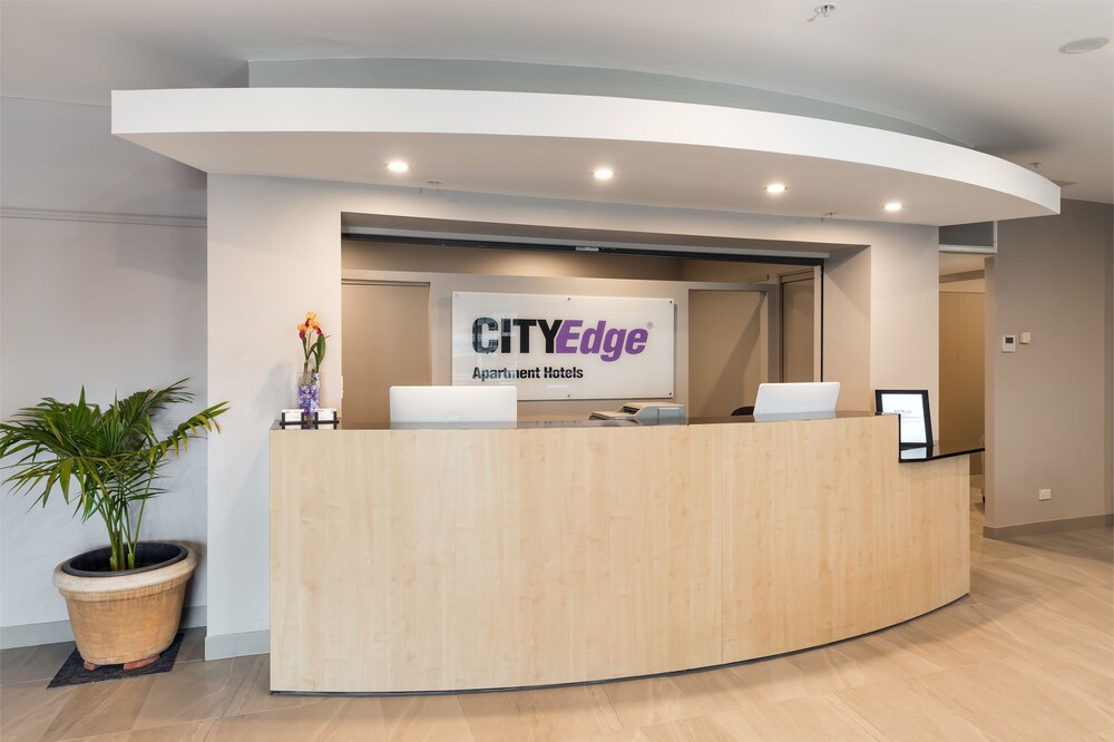 City Edge Dandenong Apartment Hotel