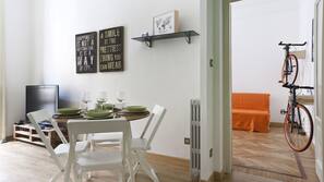 Eetruimte in kamer