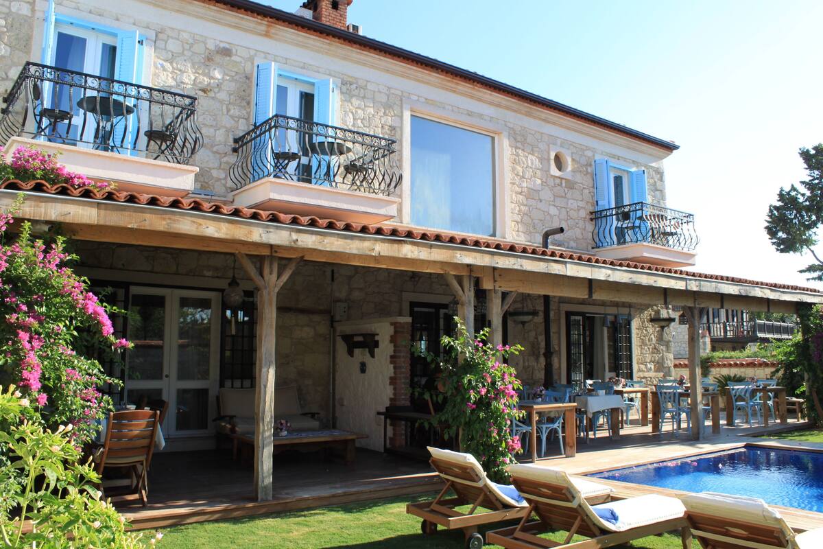 Karaca Ile Cenikli Ailesinin Mutlu Gunu Magazin Izmir