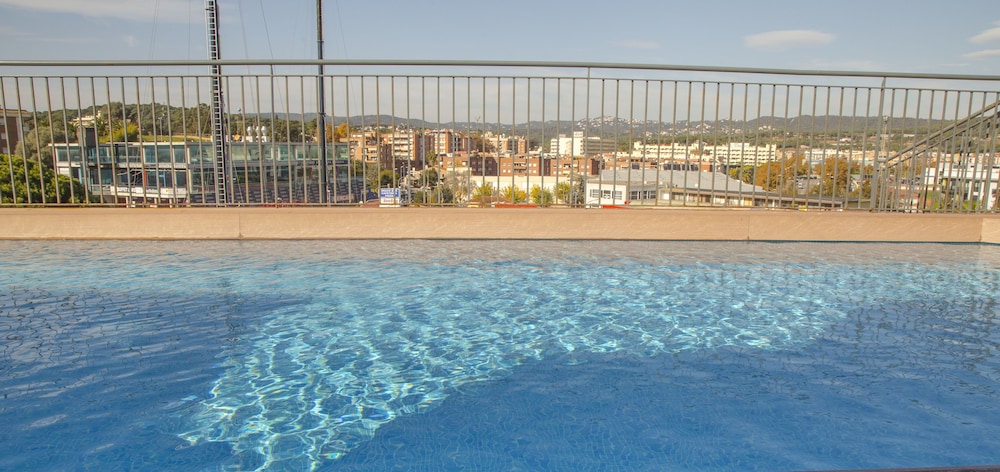 Apartaments Ponent In Lloret De Mar Spain Expedia - 