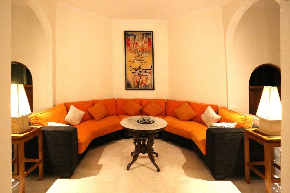 Urbanest Inn Villa In Seminyak Indonesia Expedia - 
