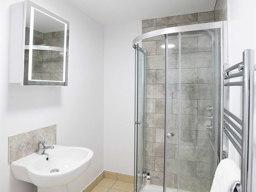 Austen's Luxury Apartments Deals & Reviews (Torquay, GBR) Wotif