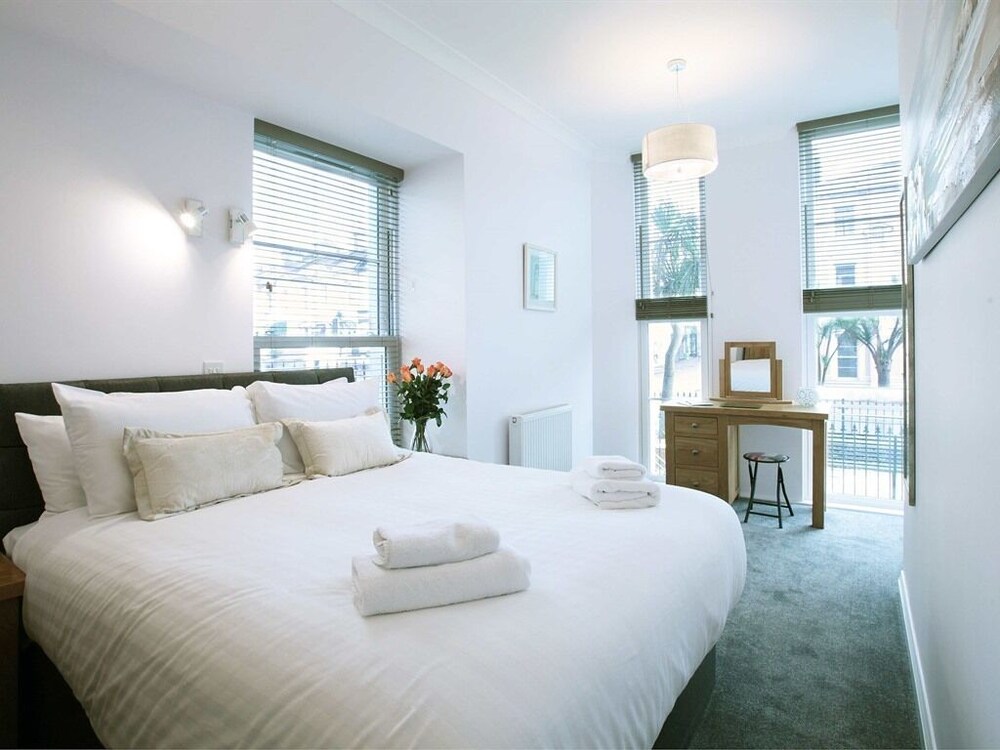 Austen's Luxury Apartments Deals & Reviews (Torquay, GBR) Wotif