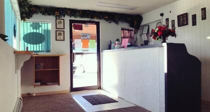 Golden Arrow Motel
