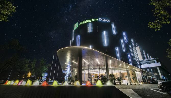 Holiday Inn Express Shanghai Songjiang Fangta An Ihg Hotel In Shanghai Expedia Holiday Inn Express Shanghai Songjiang Fangta An Ihg Hotel In Shanghai Expedia
