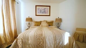 1 chambre, literie de qualité supérieure, fer et planche à repasser