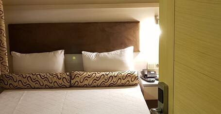 Mom Hotel 2021 Pictures Reviews Prices Deals Expedia Ca