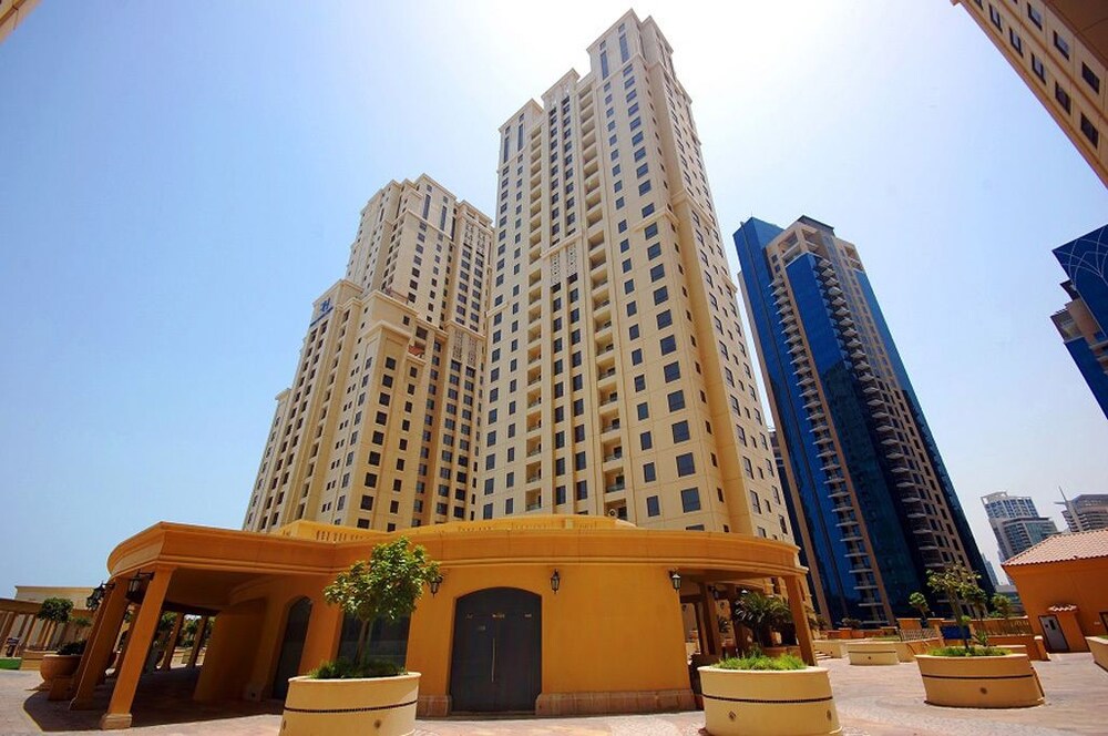 Kennedy Towers Amwaj 4 Dubai Are Lastminuteconz - 