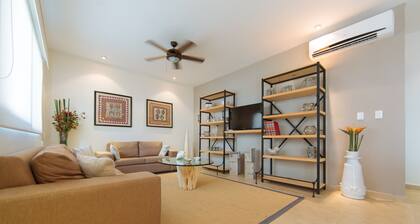 Amazing 2BR condo surrounded by nature by Happy Address