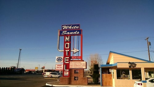 Great Place to stay White Sands Motel near Alamogordo 