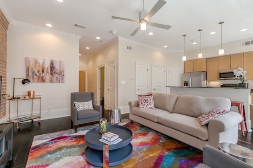 Check Expedia for Availability of Stunning 1BR in C.B.D. by Sonder