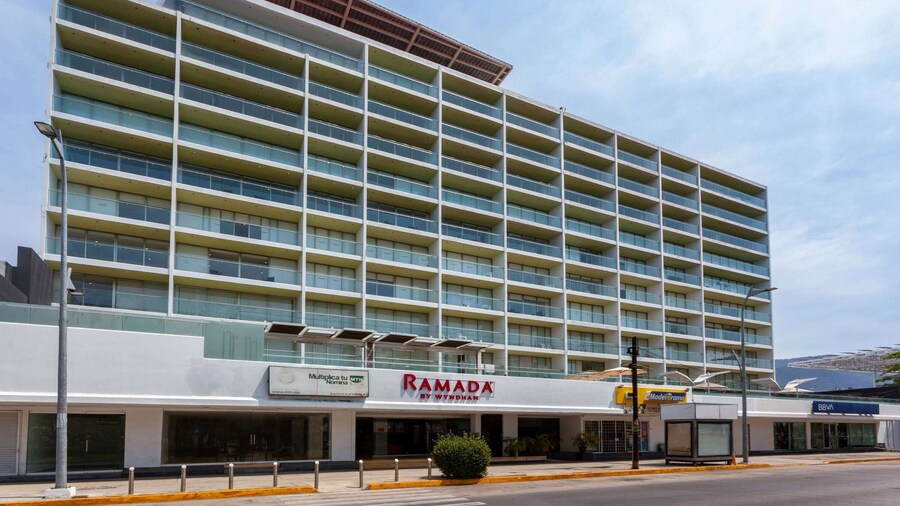 Ramada by Wyndham Acapulco Hotel & Suites