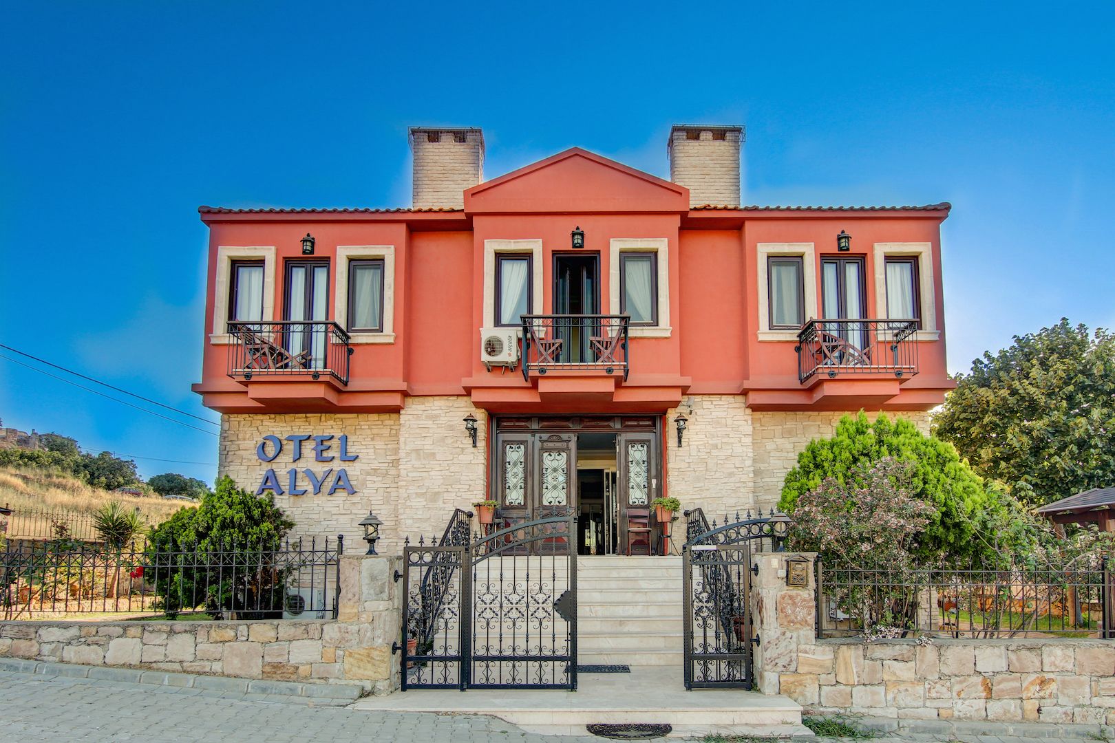 hotel alya in expedia