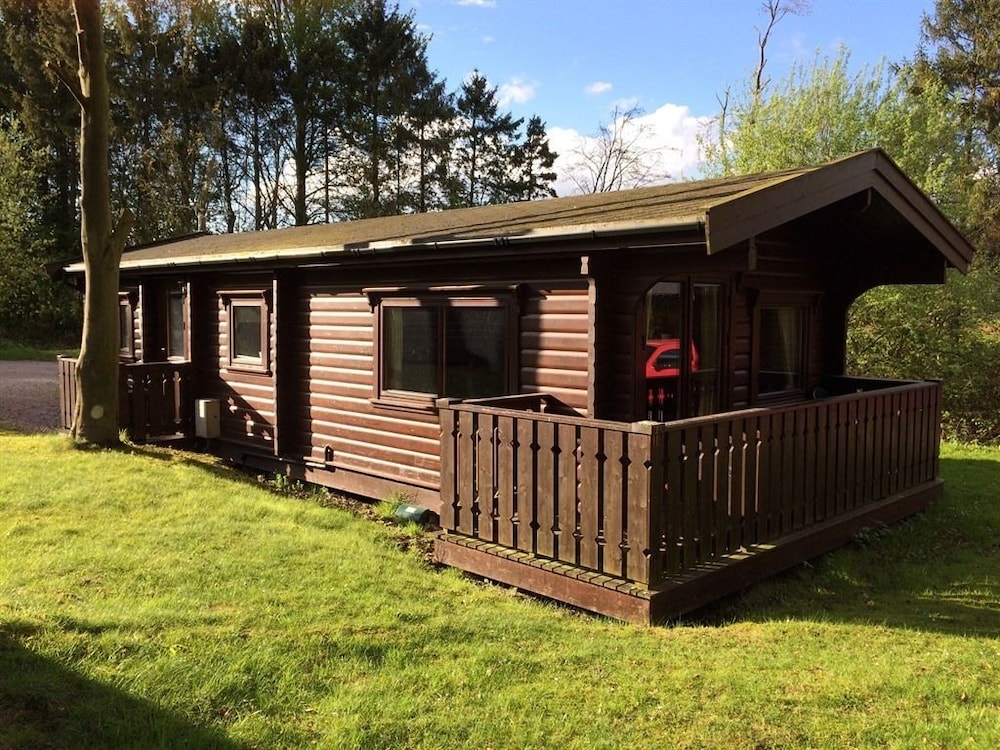 kenwick lodges