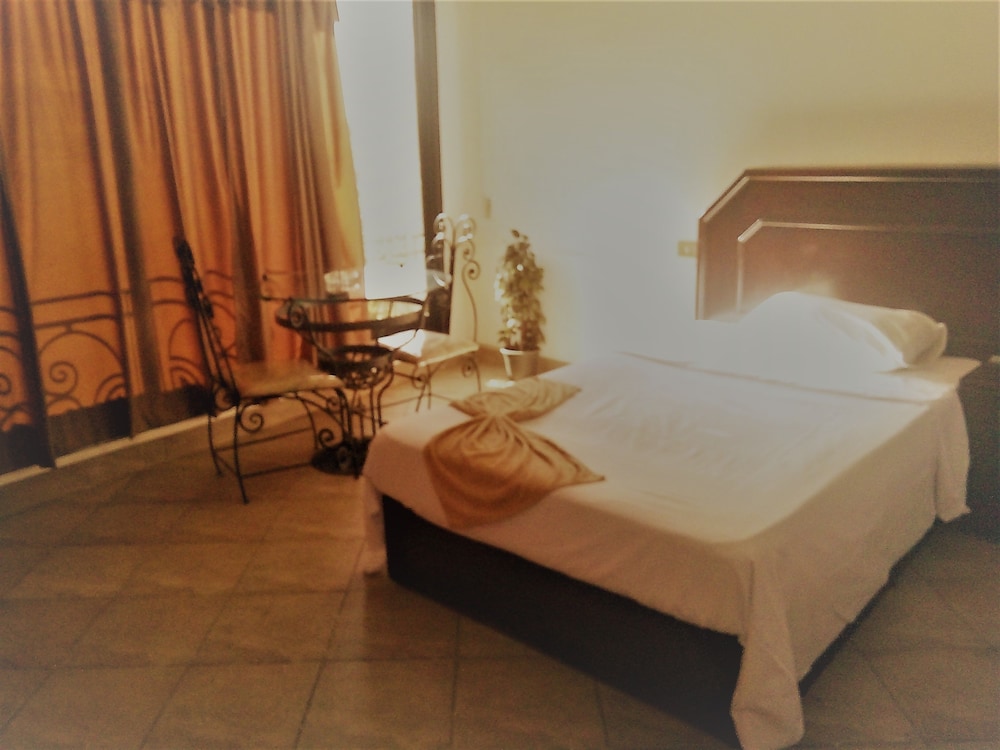 Photo - Arabesque Hotel