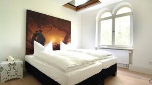Zimmersafe, Schreibtisch, kostenloses WLAN