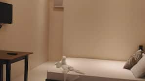 Iron/ironing board