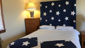 Free WiFi, linens
