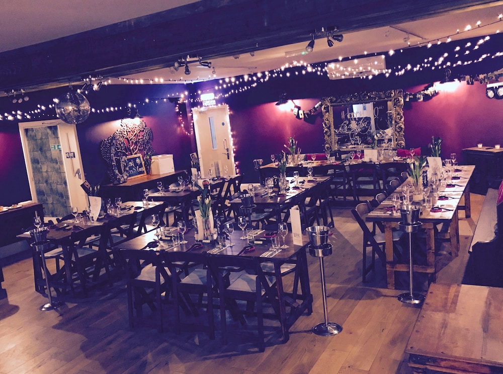 The Punchbowl Lapworth Reviews, Photos & Rates